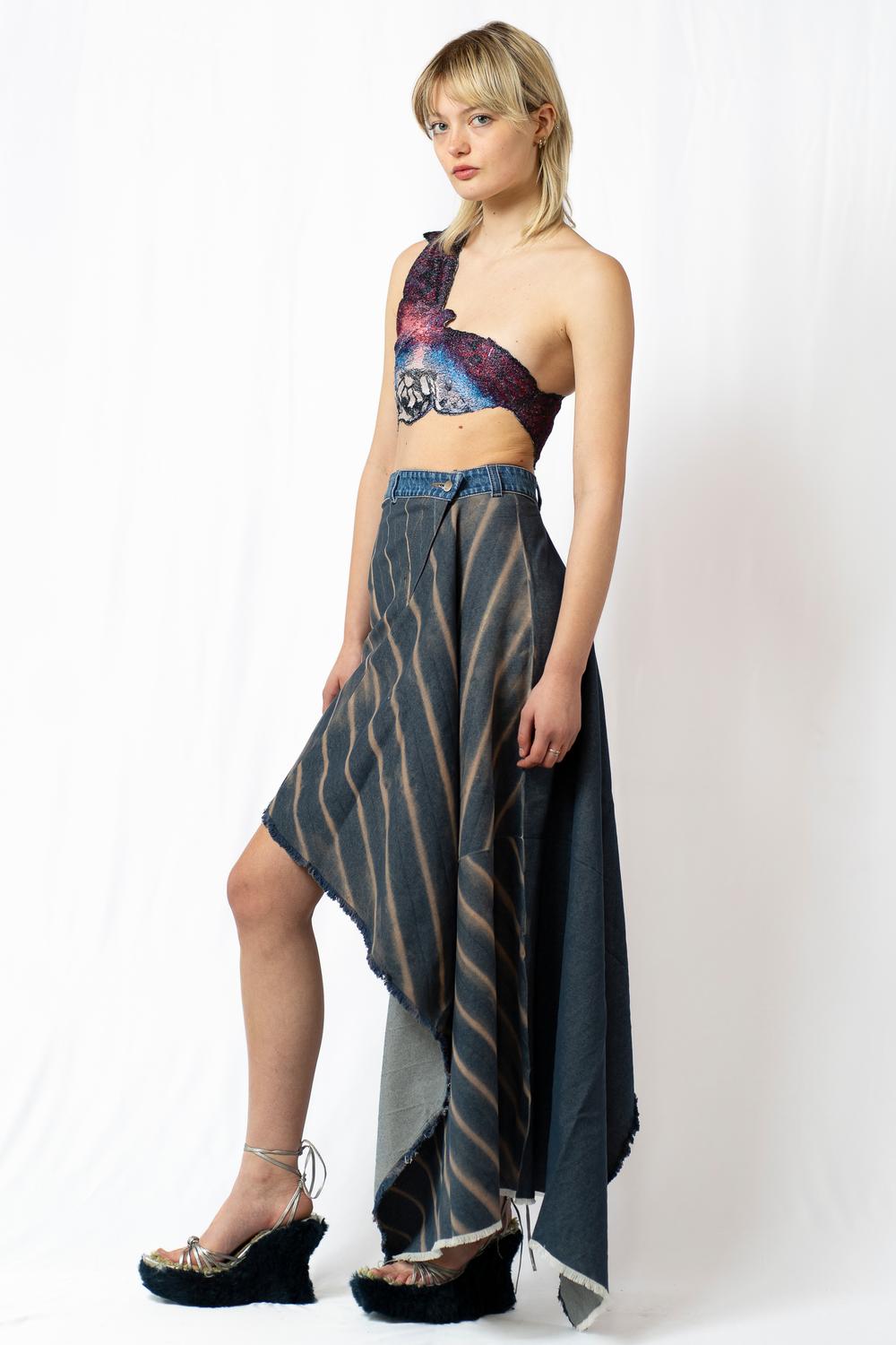 PLEATED CUTOUT SKIRT