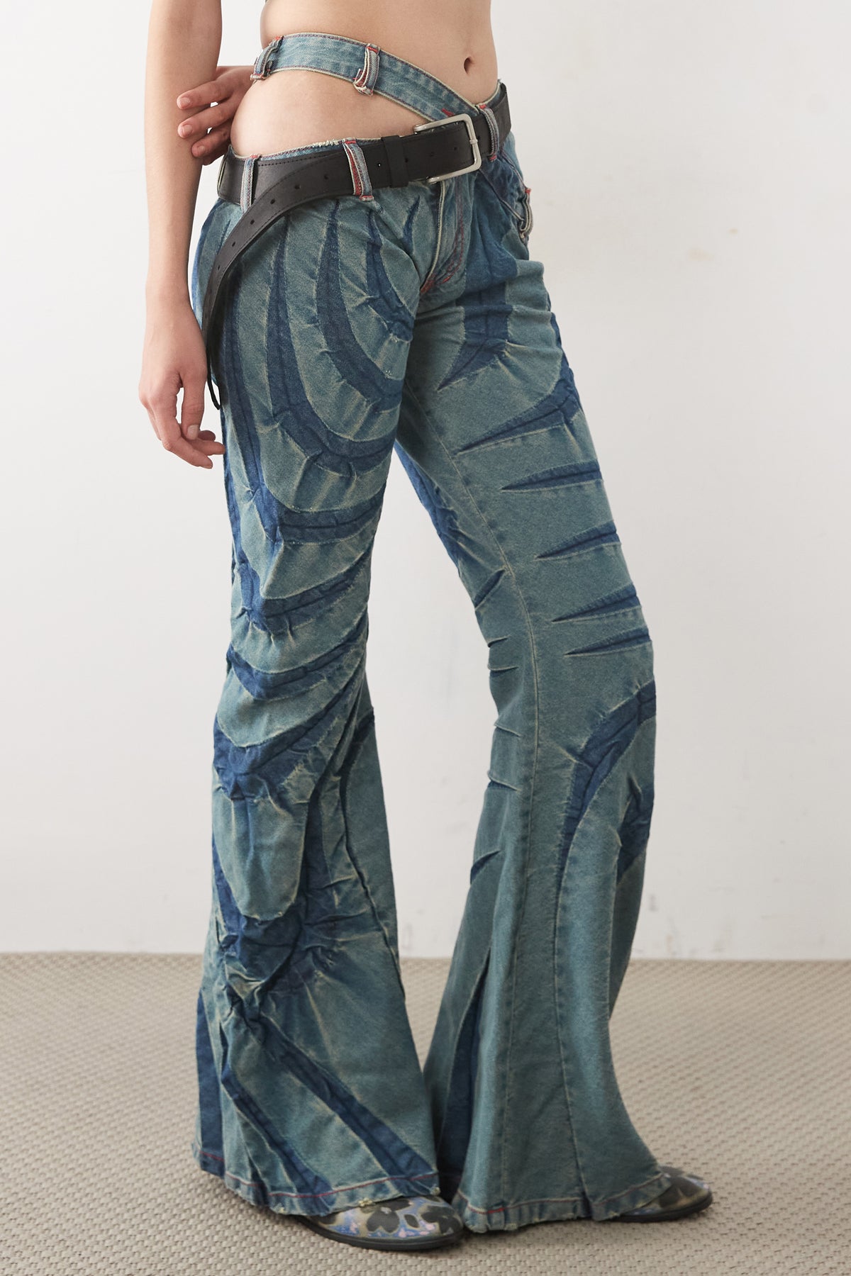 TRIBAL BIAS CUT JEANS