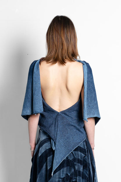 BACKLESS T-SHIRT
