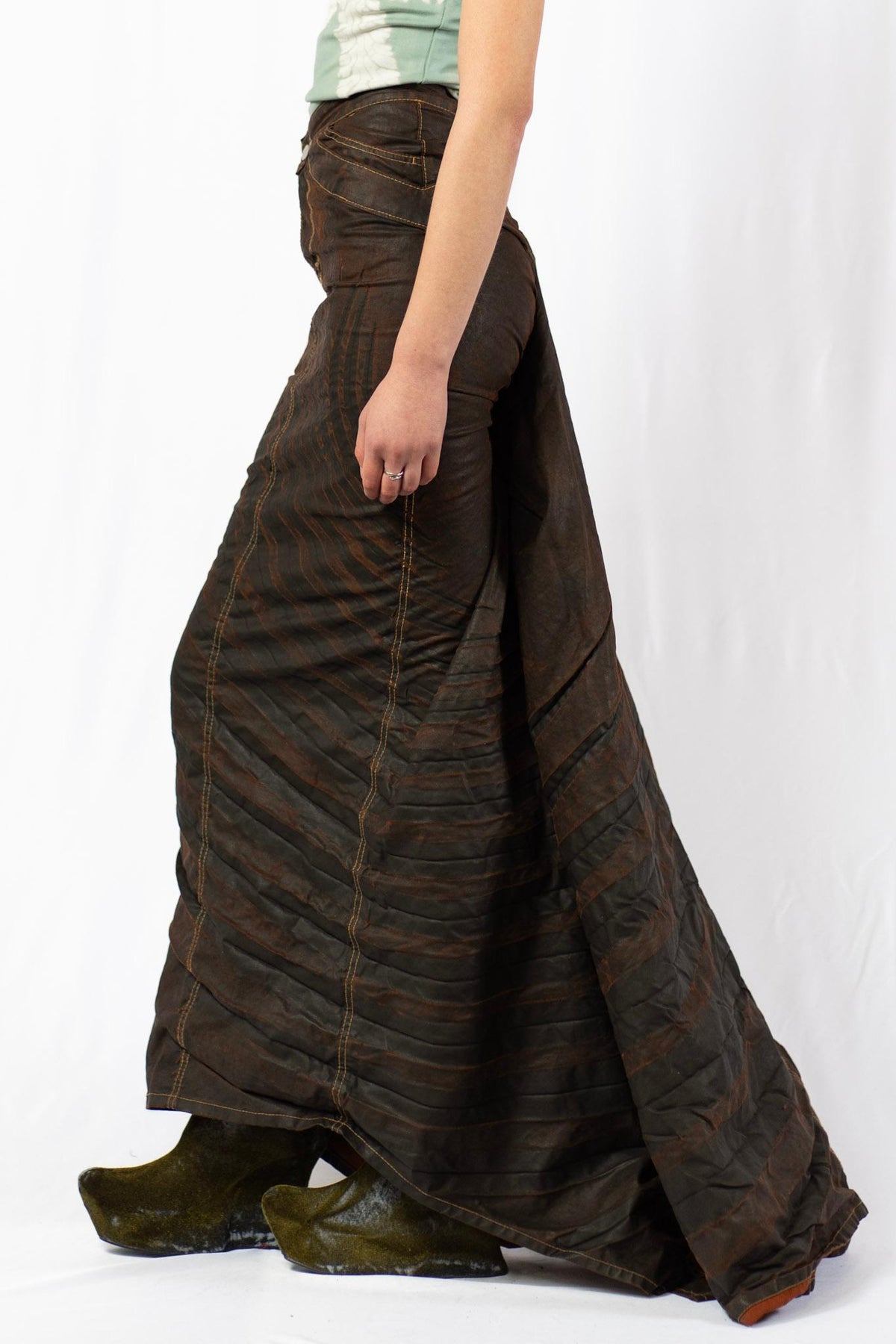 JEATHER TRAIN SKIRT