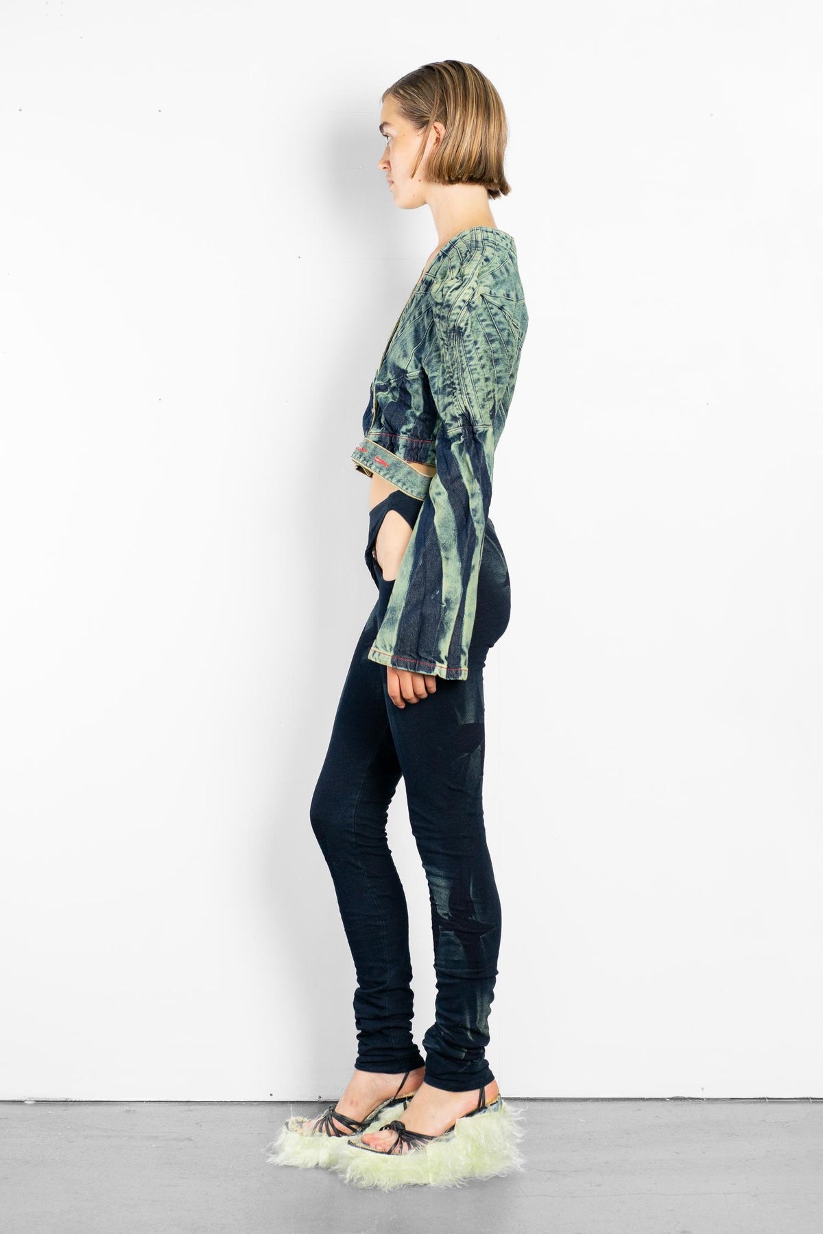 SWIRL SHOULDER DENIM JACKET