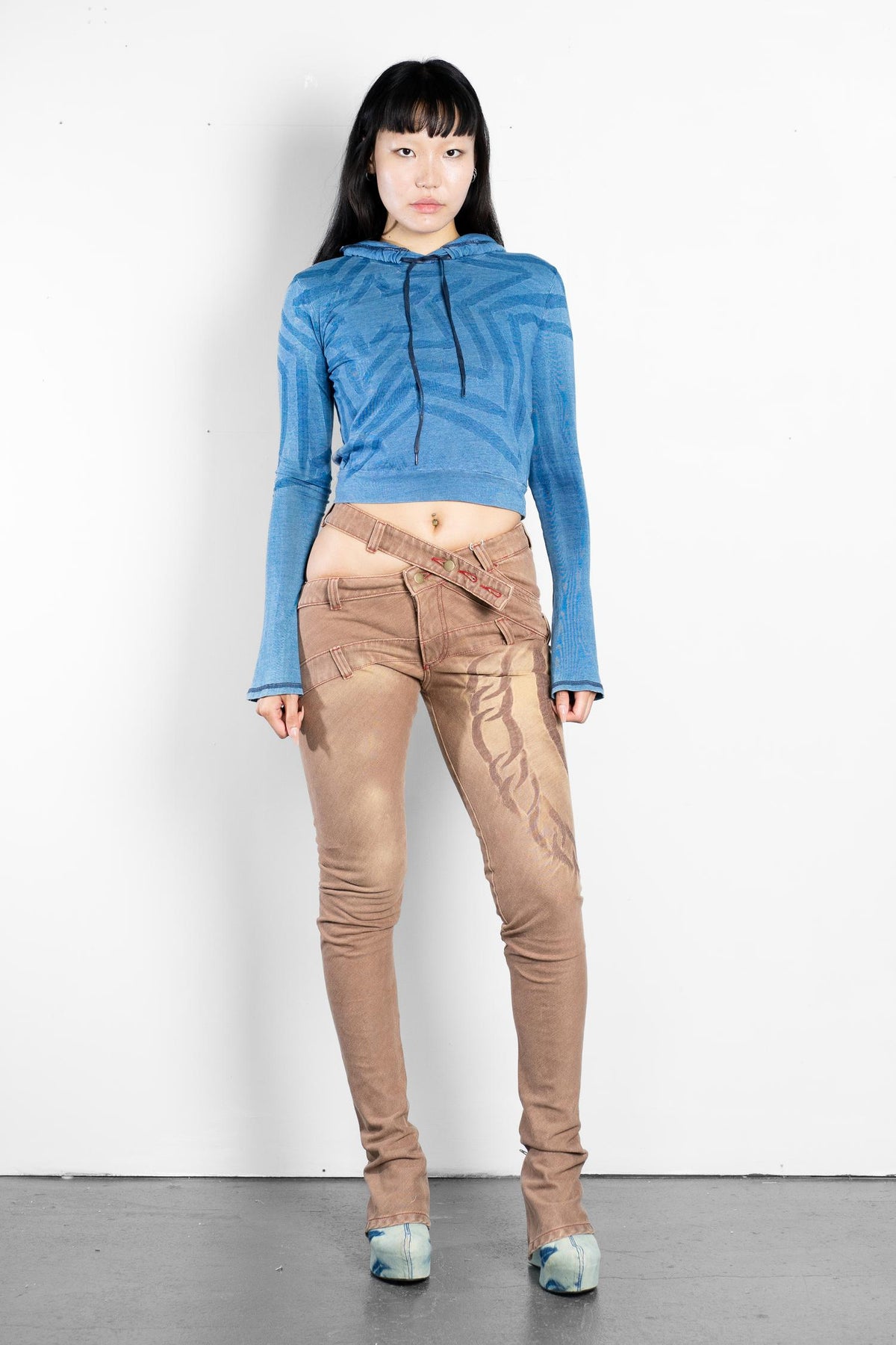 SKINNY JEANS WITH BACK ZIPS