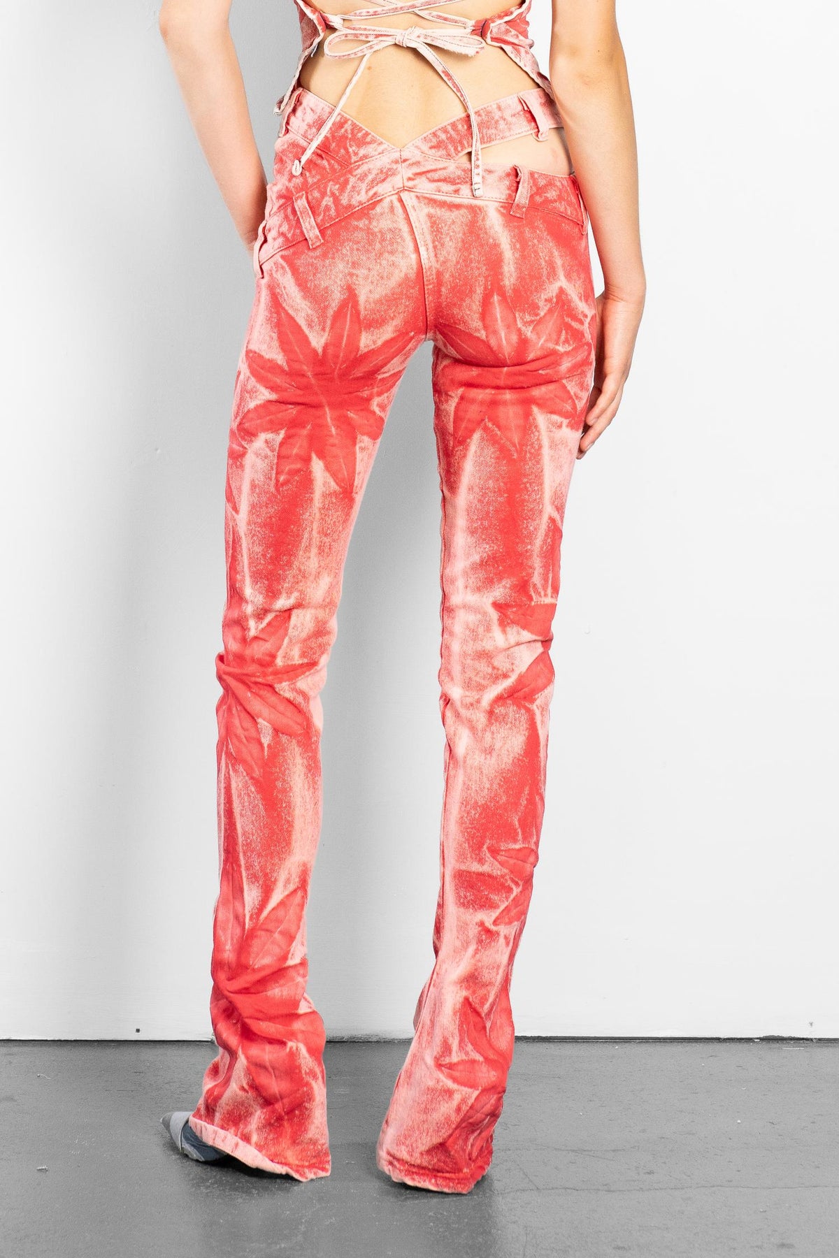 FLORAL BELL BOTTOM SKINNY JEANS