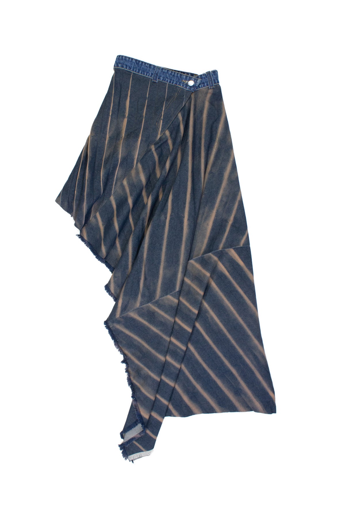 PLEATED CUTOUT SKIRT
