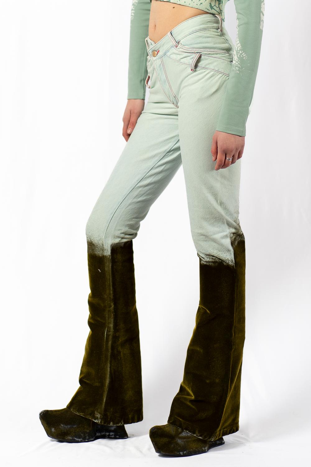 GOLDEN MUD V-SHAPE JEANS