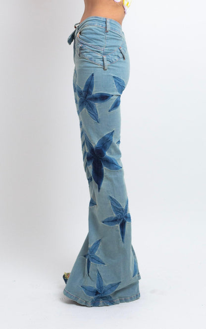 TRIBAL FLOWER BIAS CUT JEANS