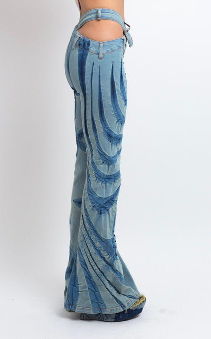 TRIBAL FLOWER BIAS CUT JEANS